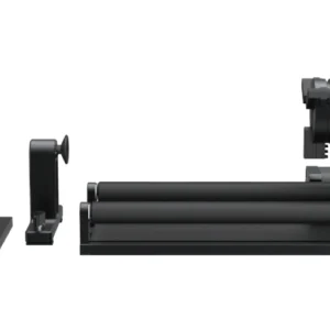xTool RA2 Pro nameščen na laser graverju - gravura